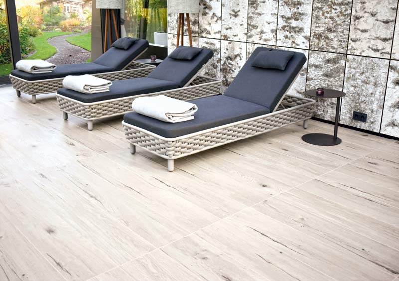 Bodenfliesen in Holzoptik