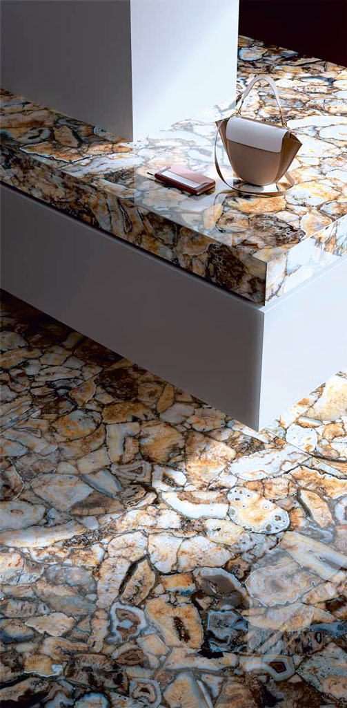 Stilvolle Elemente in Steinoptik mit Wasserstrahlschneider geschnitten.